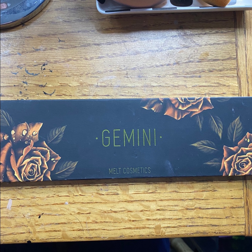 Melt Cosmetics Gemini eyeshadow palette